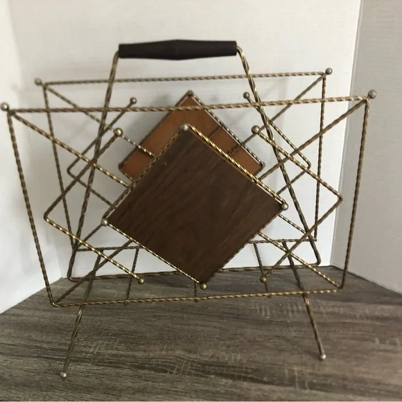 Vintage MCM Magazine Rack - Picture 3 of 13